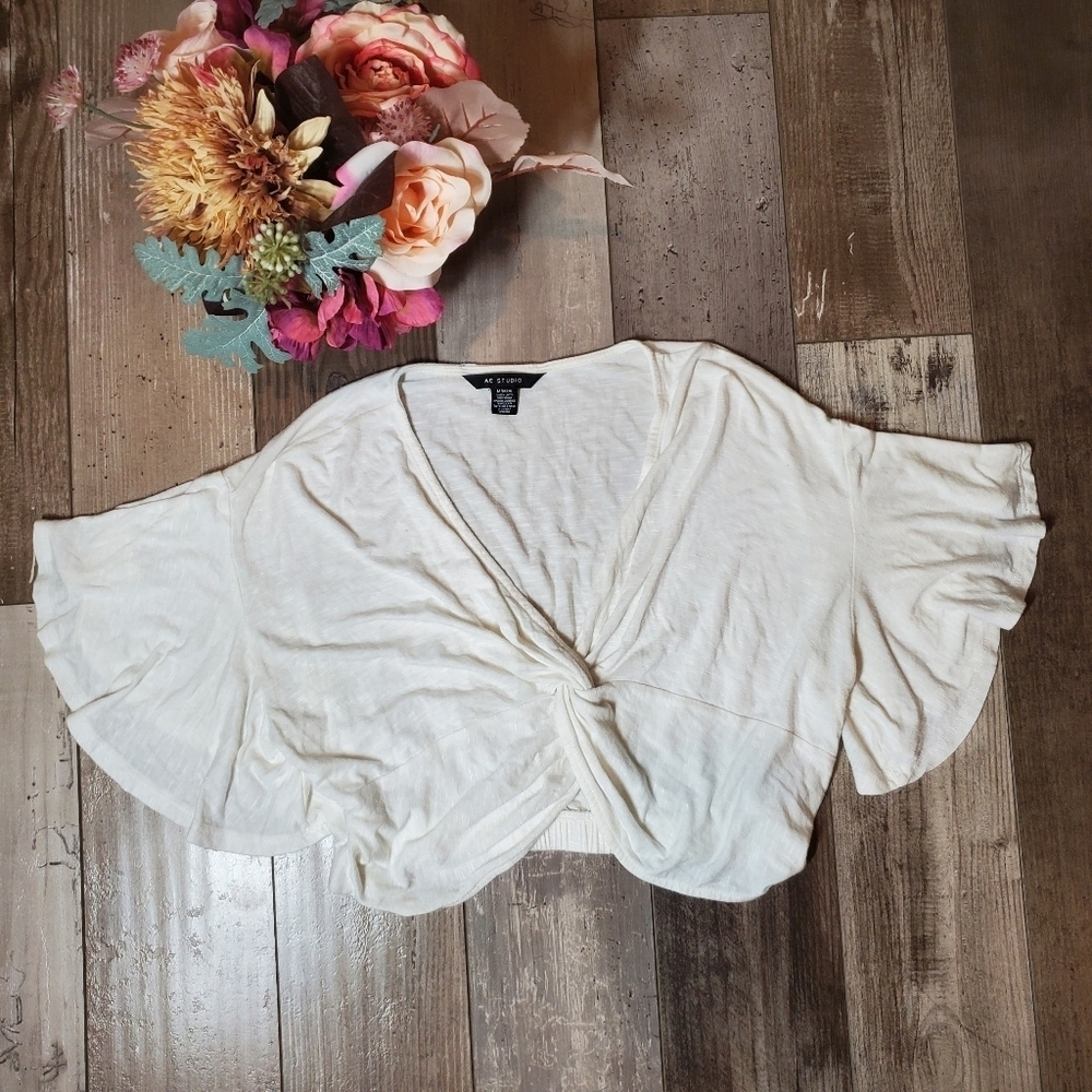 AE Studio White Women's Lightweight Flutter Sleeve V-Neck Crop Top Size Medium - Picture 11 of 16